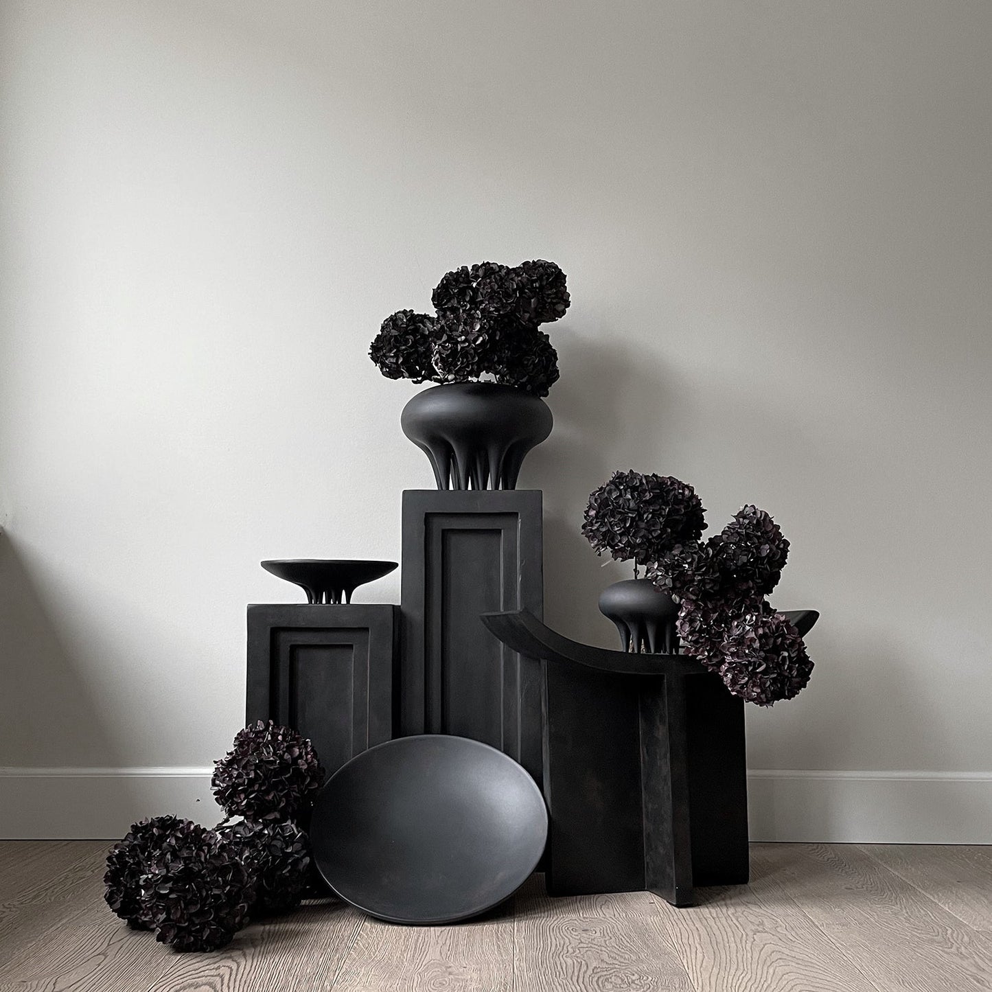 Medusa Vase. Big - Coffee
